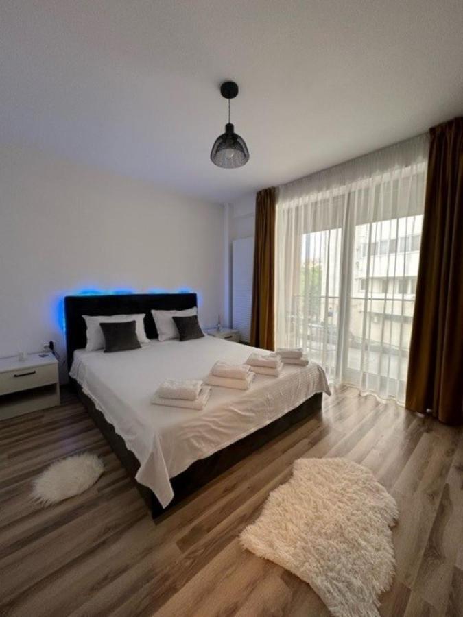 Апартаменты Escape Lounge Крайова Экстерьер фото